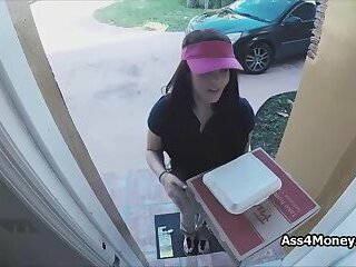 Pizza and blowjob delivery for money